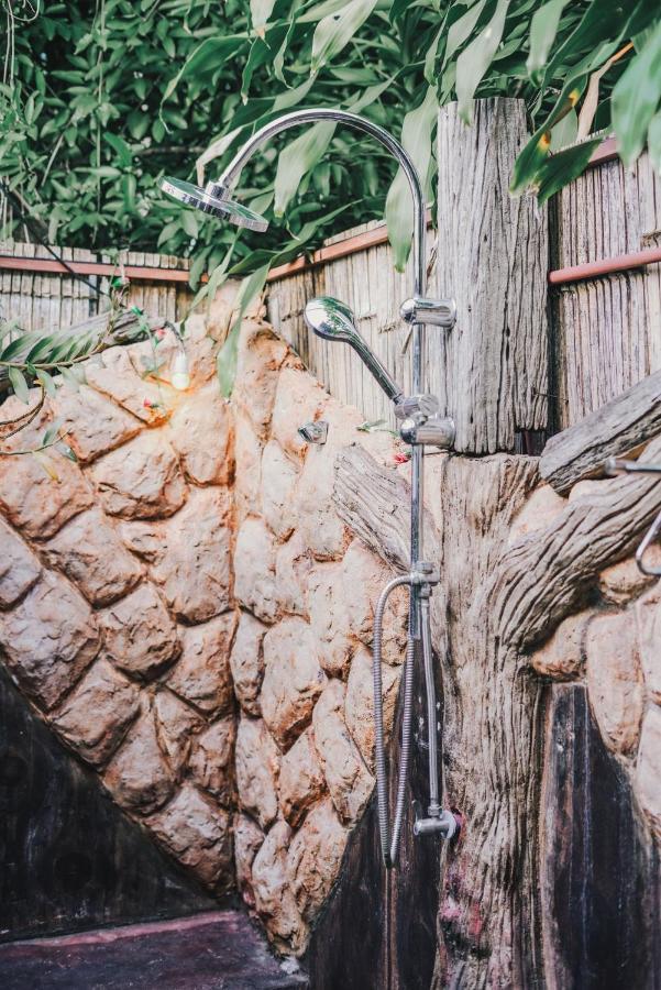 Nang Non Camping Ville นางนอนแค้มป์ปิ้งวิลล์ Mae Sai Exterior foto